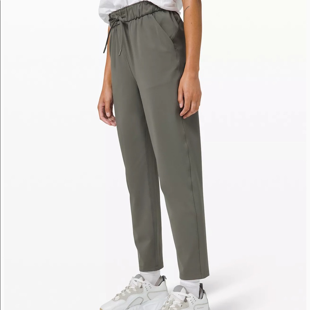 Lululemon Keep Moving 7/8 Pants